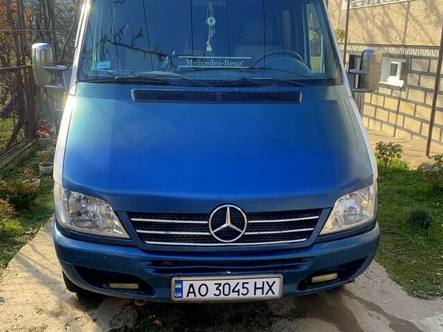 Белый Мерседес Sprinter, объемом двигателя 2.1 л и пробегом 750 тыс. км за 6000 $, фото 9 на Automoto.ua