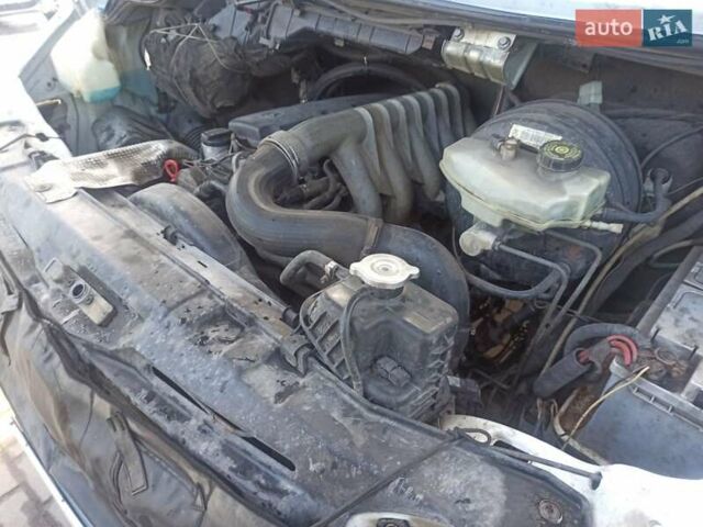 Белый Мерседес Sprinter, объемом двигателя 2.7 л и пробегом 550 тыс. км за 9500 $, фото 28 на Automoto.ua