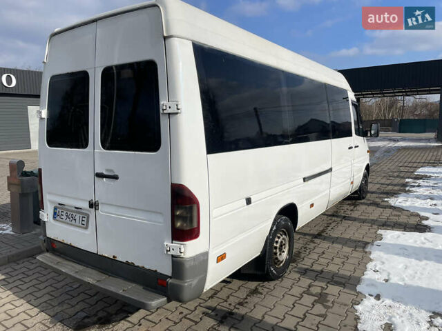 Белый Мерседес Sprinter, объемом двигателя 2.15 л и пробегом 100 тыс. км за 6699 $, фото 3 на Automoto.ua