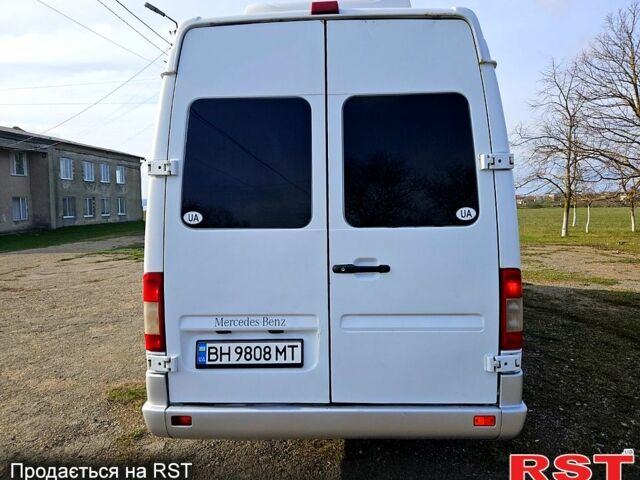 Білий Мерседес Sprinter, об'ємом двигуна 2.7 л та пробігом 453 тис. км за 8700 $, фото 1 на Automoto.ua