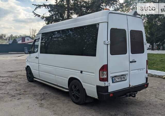 Белый Мерседес Sprinter, объемом двигателя 2.15 л и пробегом 539 тыс. км за 8900 $, фото 8 на Automoto.ua