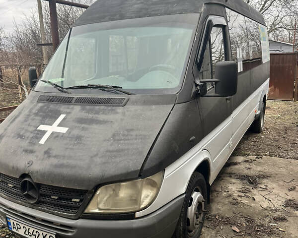 Белый Мерседес Sprinter, объемом двигателя 2.3 л и пробегом 300 тыс. км за 8500 $, фото 2 на Automoto.ua