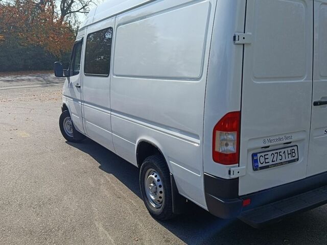 Белый Мерседес Sprinter, объемом двигателя 2.1 л и пробегом 405 тыс. км за 7800 $, фото 8 на Automoto.ua