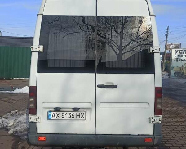 Белый Мерседес Sprinter, объемом двигателя 2.7 л и пробегом 550 тыс. км за 9500 $, фото 1 на Automoto.ua