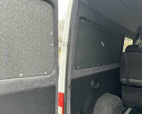 Белый Мерседес Sprinter, объемом двигателя 2.7 л и пробегом 5 тыс. км за 11000 $, фото 12 на Automoto.ua