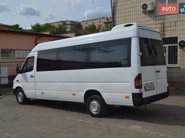 Белый Мерседес Sprinter, объемом двигателя 2.87 л и пробегом 700 тыс. км за 7999 $, фото 4 на Automoto.ua