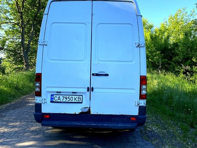 Білий Мерседес Sprinter, об'ємом двигуна 2.1 л та пробігом 680 тис. км за 6800 $, фото 4 на Automoto.ua