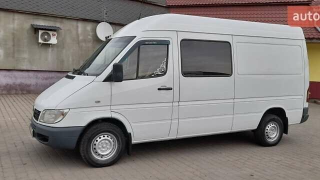 Белый Мерседес Sprinter, объемом двигателя 2.15 л и пробегом 600 тыс. км за 8700 $, фото 7 на Automoto.ua