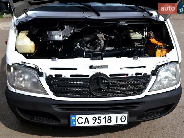 Белый Мерседес Sprinter, объемом двигателя 2.87 л и пробегом 700 тыс. км за 7999 $, фото 20 на Automoto.ua
