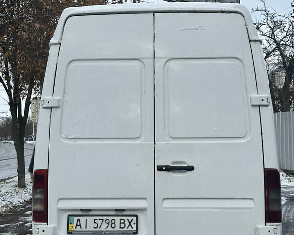 Белый Мерседес Sprinter, объемом двигателя 2.7 л и пробегом 110 тыс. км за 9000 $, фото 1 на Automoto.ua