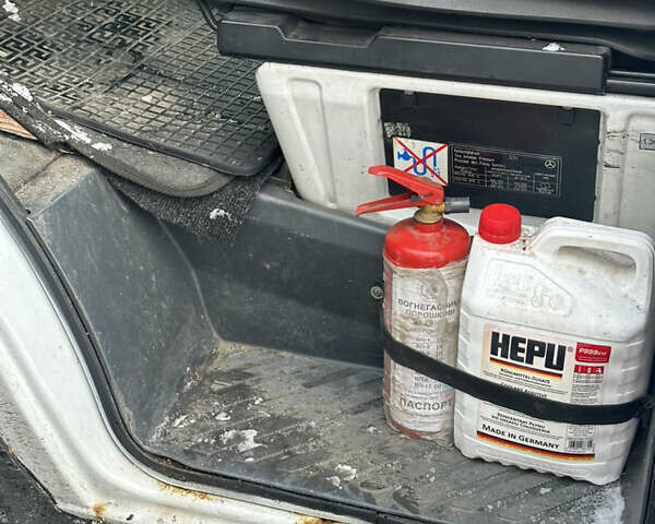 Белый Мерседес Sprinter, объемом двигателя 2.7 л и пробегом 110 тыс. км за 9000 $, фото 15 на Automoto.ua