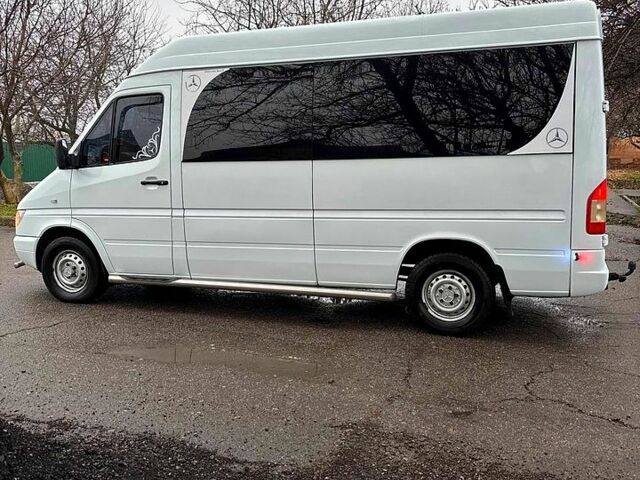 Белый Мерседес Sprinter, объемом двигателя 2.7 л и пробегом 645 тыс. км за 5800 $, фото 6 на Automoto.ua