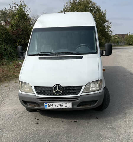 Білий Мерседес Sprinter, об'ємом двигуна 2.2 л та пробігом 500 тис. км за 8800 $, фото 3 на Automoto.ua