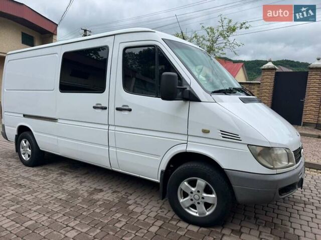 Белый Мерседес Sprinter, объемом двигателя 2.2 л и пробегом 458 тыс. км за 7800 $, фото 4 на Automoto.ua