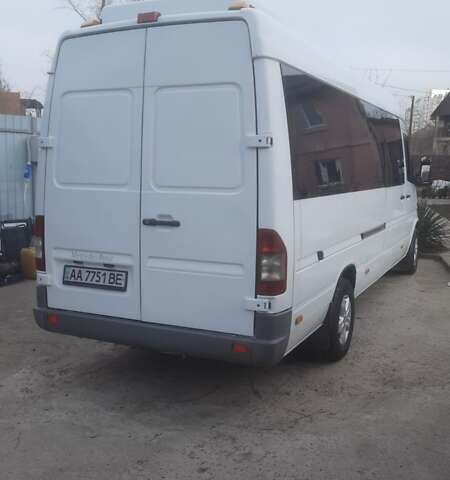 Белый Мерседес Sprinter, объемом двигателя 2.7 л и пробегом 707 тыс. км за 15500 $, фото 5 на Automoto.ua