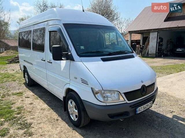 Белый Мерседес Sprinter, объемом двигателя 2.2 л и пробегом 620 тыс. км за 7500 $, фото 1 на Automoto.ua