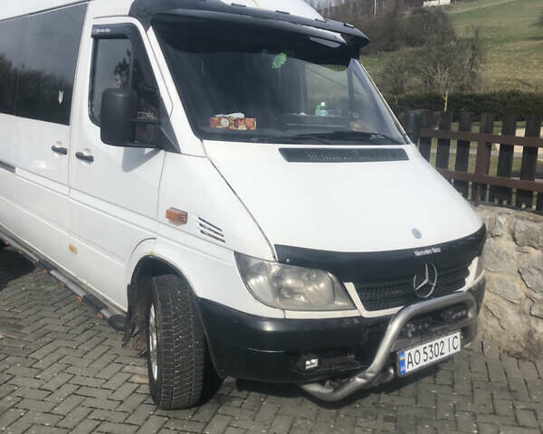 Белый Мерседес Sprinter, объемом двигателя 0 л и пробегом 550 тыс. км за 9500 $, фото 3 на Automoto.ua