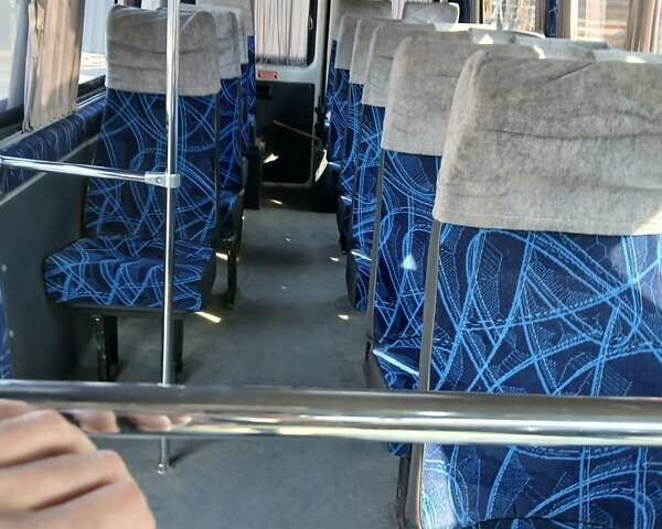 Білий Мерседес Sprinter, об'ємом двигуна 2.1 л та пробігом 400 тис. км за 14000 $, фото 3 на Automoto.ua