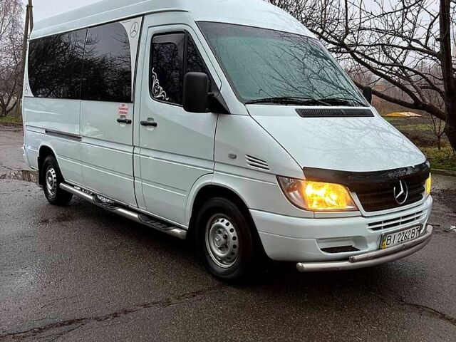 Белый Мерседес Sprinter, объемом двигателя 2.7 л и пробегом 645 тыс. км за 5800 $, фото 2 на Automoto.ua