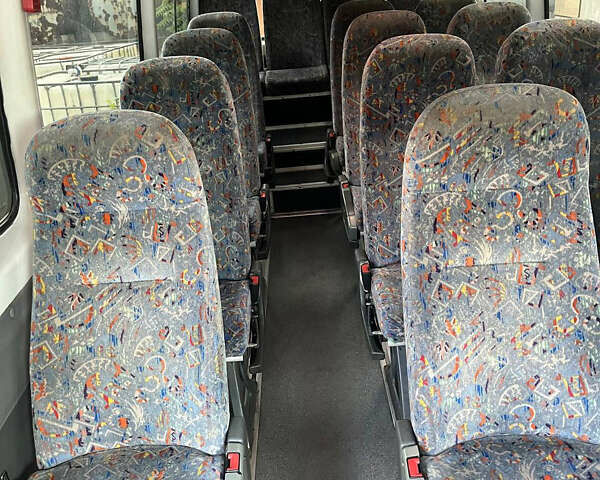 Белый Мерседес Sprinter, объемом двигателя 2.7 л и пробегом 600 тыс. км за 13000 $, фото 2 на Automoto.ua
