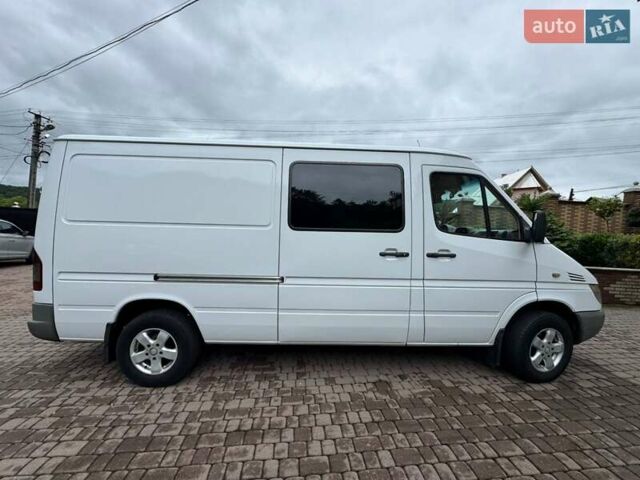 Белый Мерседес Sprinter, объемом двигателя 2.2 л и пробегом 458 тыс. км за 7800 $, фото 5 на Automoto.ua