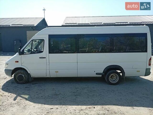 Білий Мерседес Sprinter, об'ємом двигуна 2.15 л та пробігом 526 тис. км за 13500 $, фото 4 на Automoto.ua