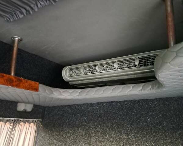 Белый Мерседес Sprinter, объемом двигателя 2.69 л и пробегом 550 тыс. км за 6700 $, фото 3 на Automoto.ua