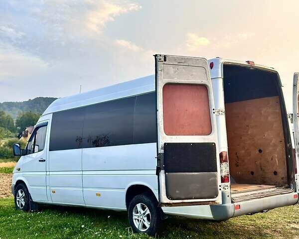 Белый Мерседес Sprinter, объемом двигателя 2.15 л и пробегом 113 тыс. км за 7600 $, фото 15 на Automoto.ua