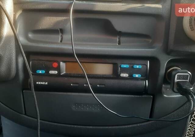 Белый Мерседес Sprinter, объемом двигателя 2.7 л и пробегом 707 тыс. км за 15500 $, фото 10 на Automoto.ua