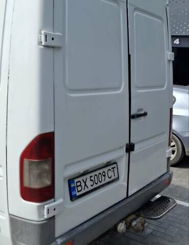 Белый Мерседес Sprinter, объемом двигателя 2.15 л и пробегом 540 тыс. км за 8400 $, фото 9 на Automoto.ua
