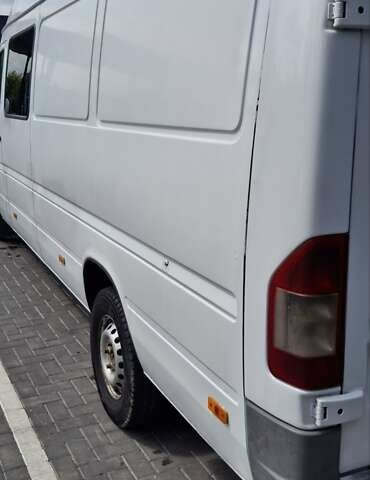 Белый Мерседес Sprinter, объемом двигателя 2.15 л и пробегом 540 тыс. км за 8400 $, фото 7 на Automoto.ua