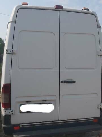 Белый Мерседес Sprinter, объемом двигателя 0 л и пробегом 600 тыс. км за 8900 $, фото 2 на Automoto.ua