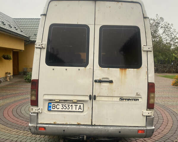 Білий Мерседес Sprinter, об'ємом двигуна 2.2 л та пробігом 750 тис. км за 7500 $, фото 3 на Automoto.ua