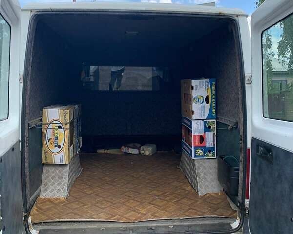 Белый Мерседес Sprinter, объемом двигателя 2.2 л и пробегом 587 тыс. км за 8650 $, фото 15 на Automoto.ua