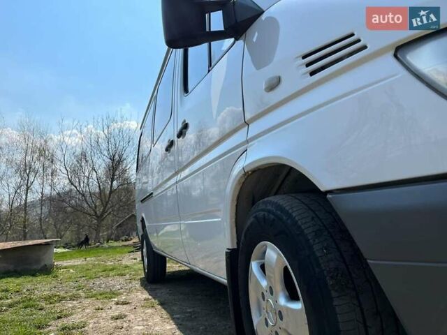 Белый Мерседес Sprinter, объемом двигателя 2.2 л и пробегом 620 тыс. км за 7500 $, фото 6 на Automoto.ua
