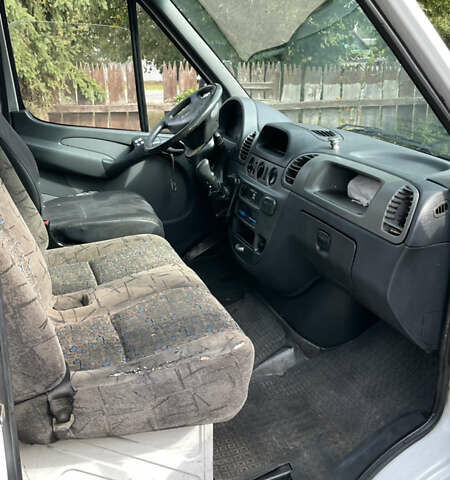 Білий Мерседес Sprinter, об'ємом двигуна 2.2 л та пробігом 500 тис. км за 8800 $, фото 13 на Automoto.ua