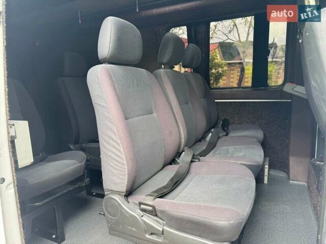 Белый Мерседес Sprinter, объемом двигателя 2.2 л и пробегом 458 тыс. км за 7800 $, фото 16 на Automoto.ua