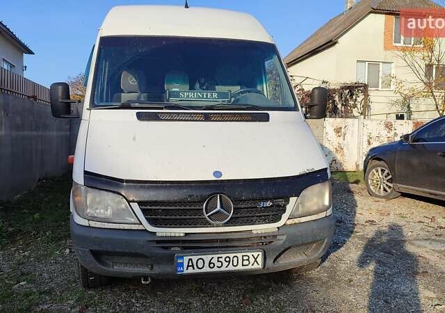 Белый Мерседес Sprinter, объемом двигателя 2.7 л и пробегом 4 тыс. км за 8800 $, фото 2 на Automoto.ua