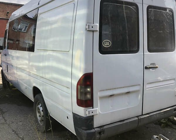 Белый Мерседес Sprinter, объемом двигателя 0 л и пробегом 100 тыс. км за 7000 $, фото 3 на Automoto.ua