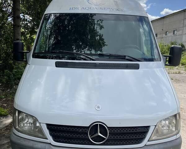Белый Мерседес Sprinter, объемом двигателя 2.7 л и пробегом 614 тыс. км за 7800 $, фото 1 на Automoto.ua