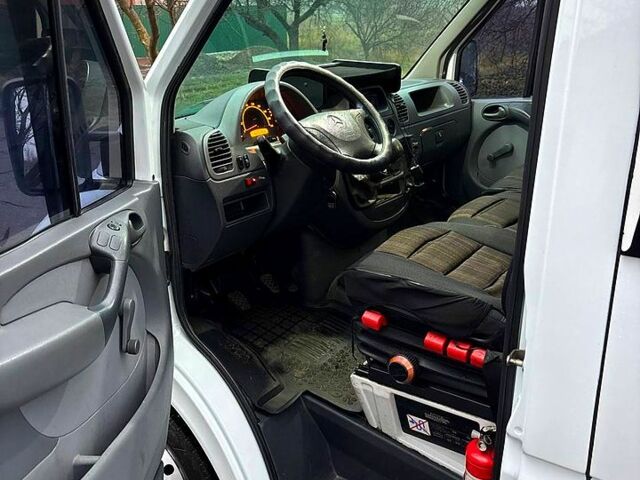 Белый Мерседес Sprinter, объемом двигателя 2.7 л и пробегом 645 тыс. км за 5800 $, фото 8 на Automoto.ua