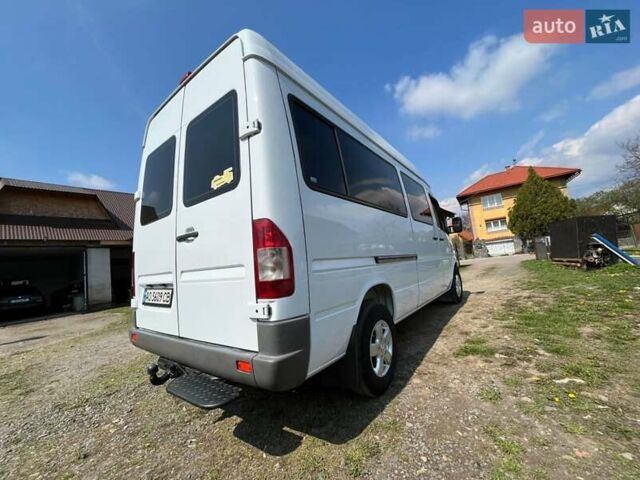 Белый Мерседес Sprinter, объемом двигателя 2.2 л и пробегом 620 тыс. км за 7500 $, фото 7 на Automoto.ua