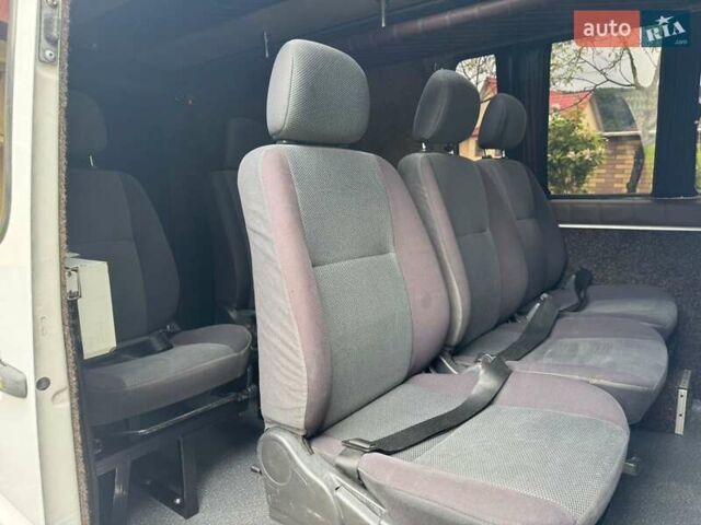 Белый Мерседес Sprinter, объемом двигателя 2.2 л и пробегом 458 тыс. км за 7800 $, фото 14 на Automoto.ua