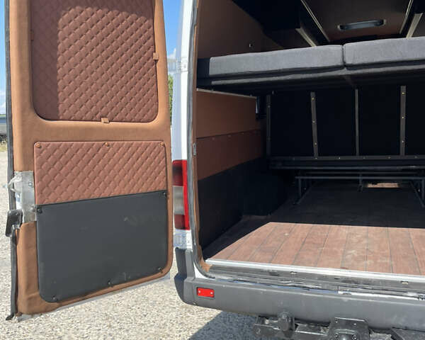 Білий Мерседес Sprinter, об'ємом двигуна 2.7 л та пробігом 900 тис. км за 16300 $, фото 9 на Automoto.ua