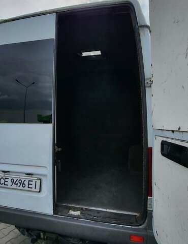 Білий Мерседес Sprinter, об'ємом двигуна 0 л та пробігом 550 тис. км за 8800 $, фото 7 на Automoto.ua