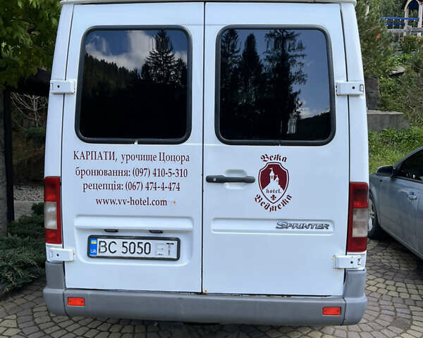 Белый Мерседес Sprinter, объемом двигателя 2.69 л и пробегом 685 тыс. км за 9500 $, фото 11 на Automoto.ua