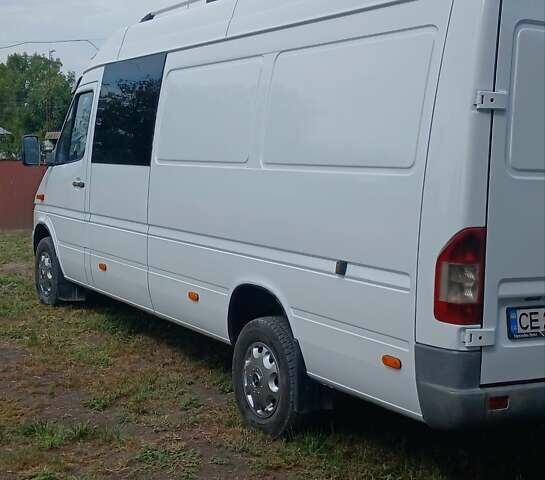 Белый Мерседес Sprinter, объемом двигателя 2.69 л и пробегом 500 тыс. км за 9799 $, фото 13 на Automoto.ua