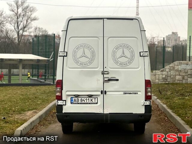 Белый Мерседес Sprinter, объемом двигателя 2.2 л и пробегом 200 тыс. км за 9500 $, фото 6 на Automoto.ua