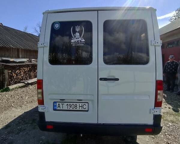 Білий Мерседес Sprinter, об'ємом двигуна 2.1 л та пробігом 500 тис. км за 11900 $, фото 5 на Automoto.ua