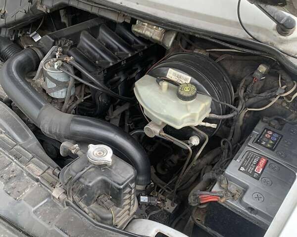 Белый Мерседес Sprinter, объемом двигателя 2.2 л и пробегом 497 тыс. км за 10500 $, фото 17 на Automoto.ua